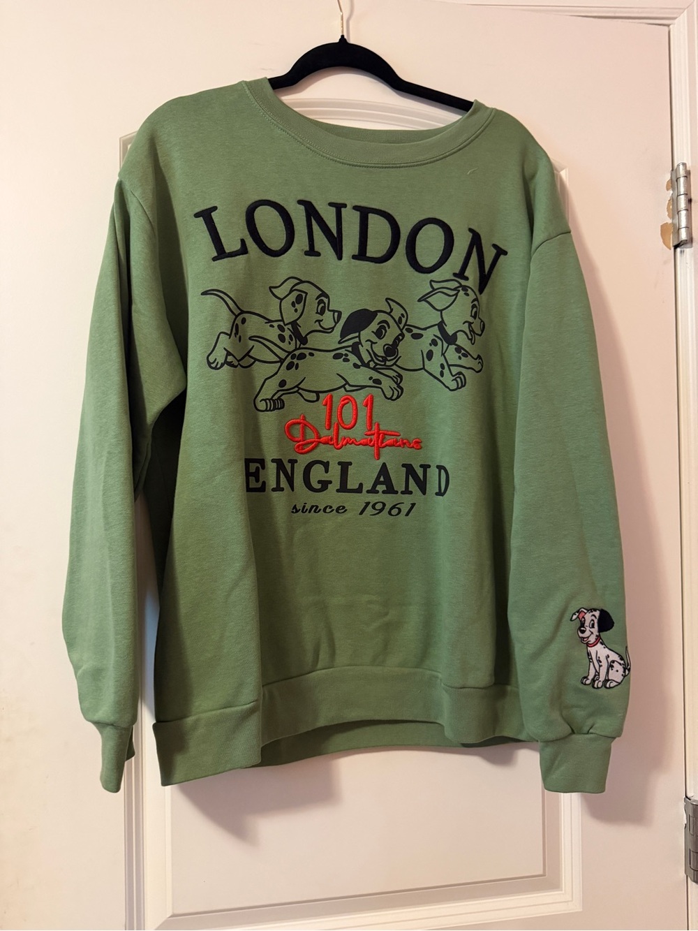 Women’s Disney 101 Dalmatians Green Sweatshirt with Dalmatian Sleeve Detail XXL